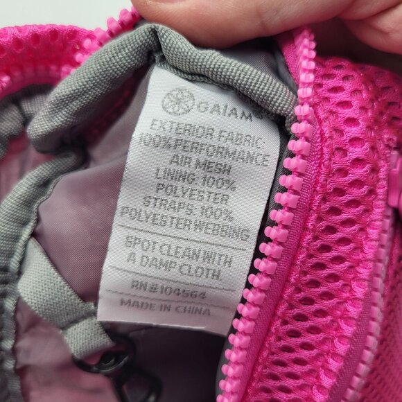 GAIAM Performance Air Mesh Commuter Fanny Pack Belt Bag Hot Pink Barbiecore - Picture 4 of 10